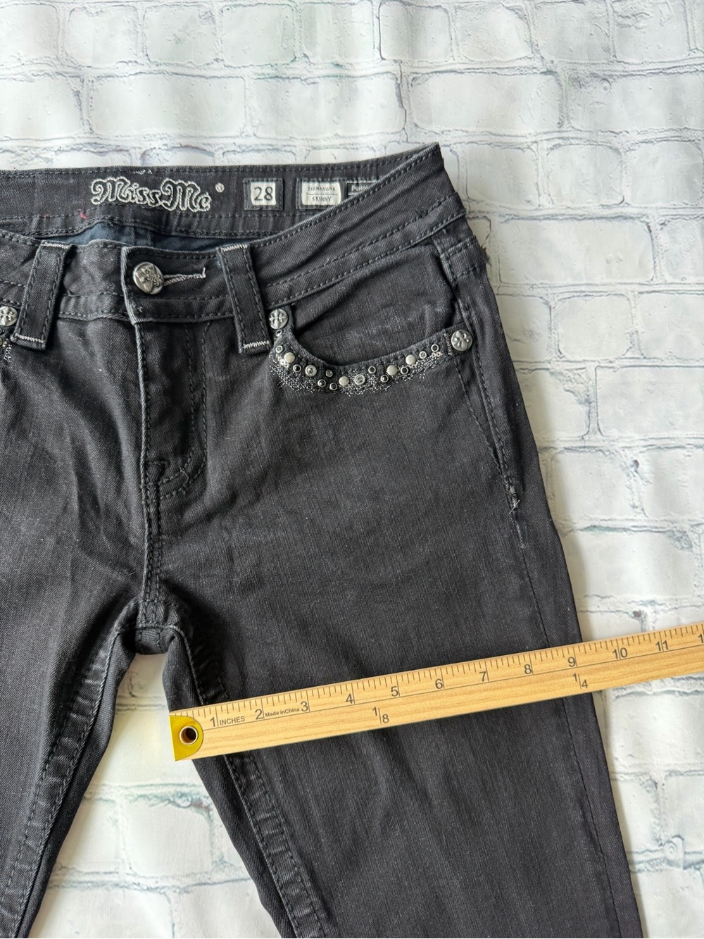 ✅ Miss Me Black Skinny Jeans with Studded Pockets size 28 - Picture 8 of 15